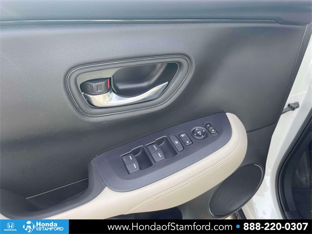 2023 Honda HR-V LX photo 16