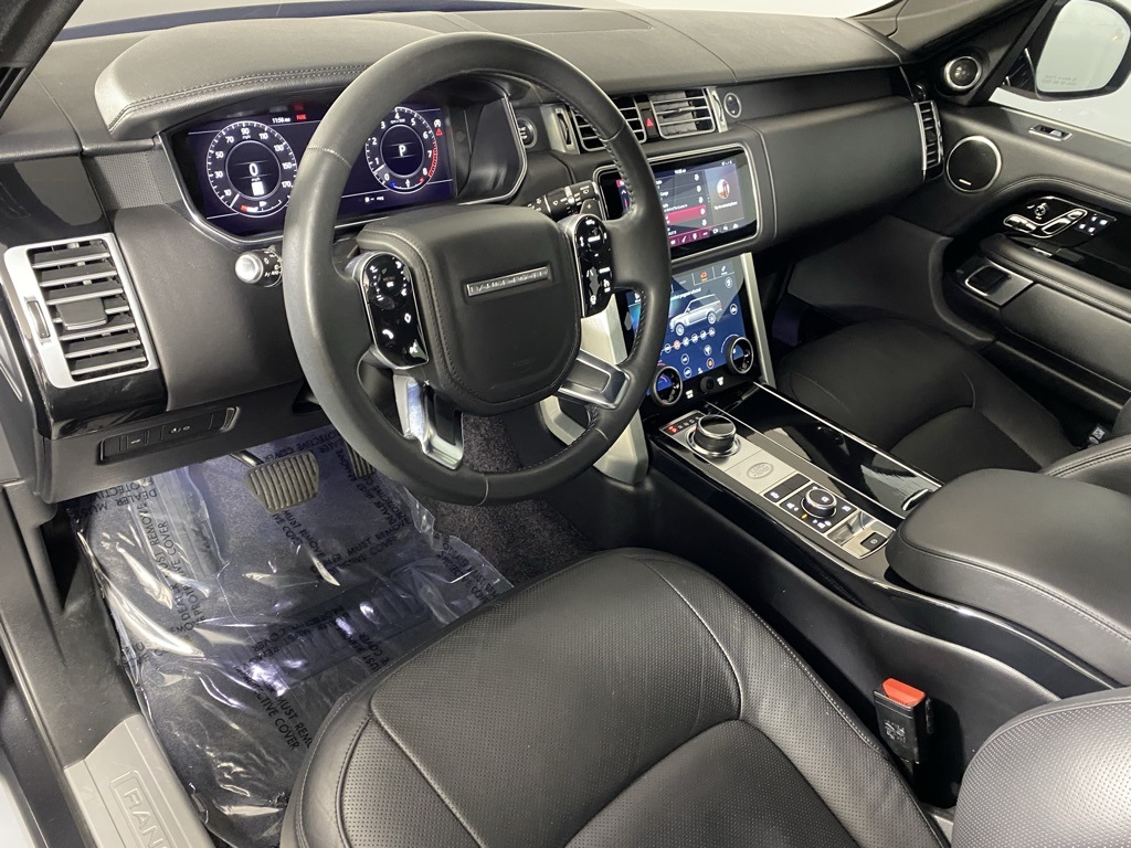 2020 Land Rover Range Rover HSE photo 7