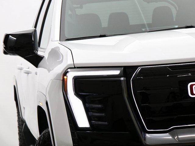 2026 Gmc Sierra EV AT4 photo 4