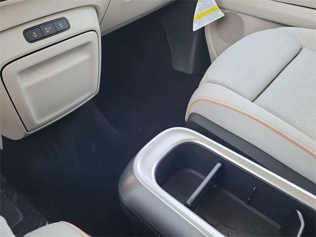 2025 Volkswagen ID. Buzz Pro Plus photo 20