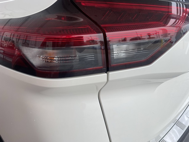 2023 Nissan Rogue SV photo 4
