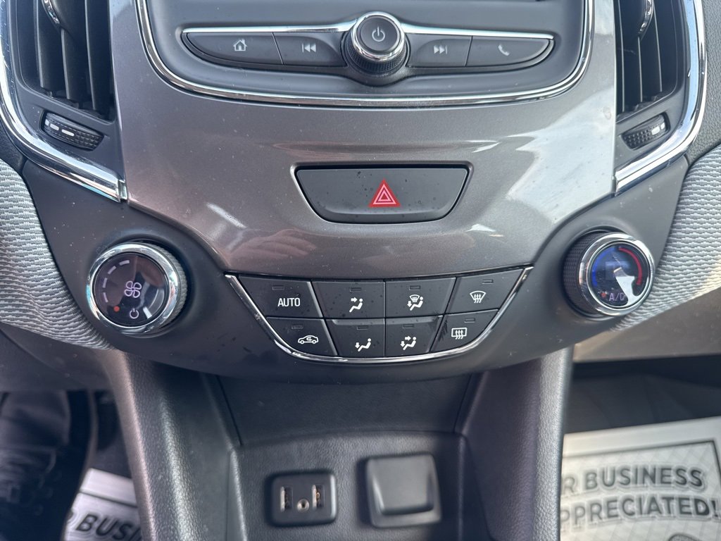 2019 Chevrolet Cruze LT photo 20