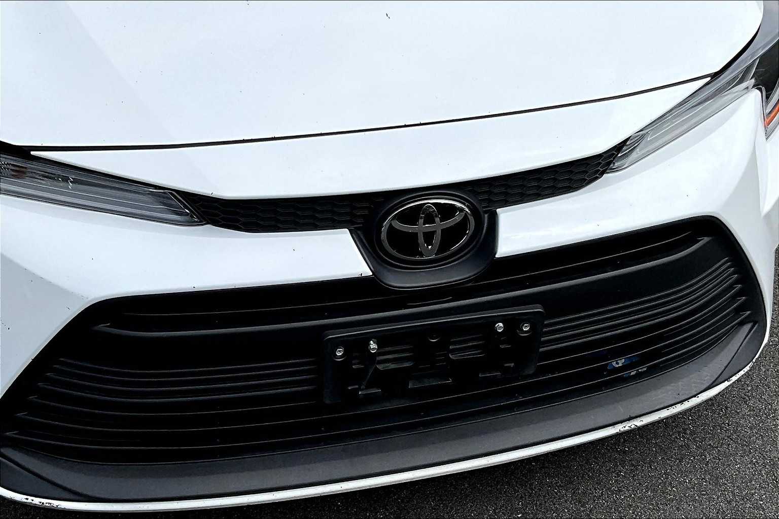 2023 Toyota Corolla LE photo 27