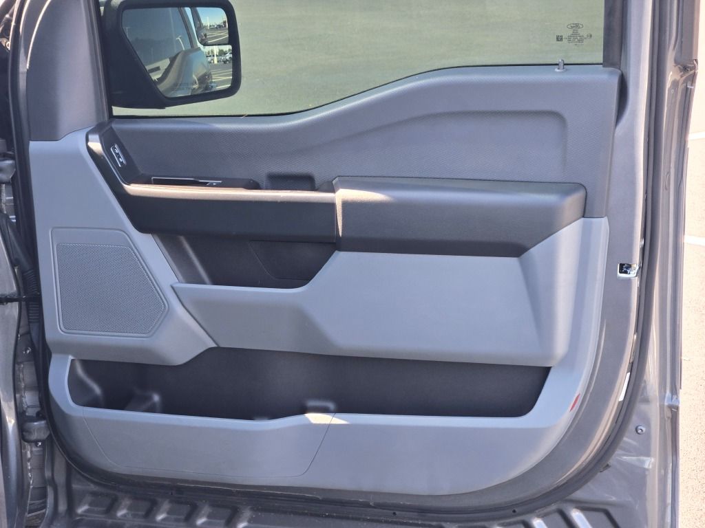 2023 Ford F-150 XL photo 5