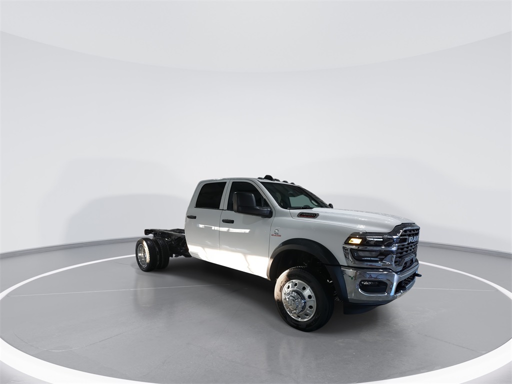 2026 Ram 4500 Tradesman photo 2