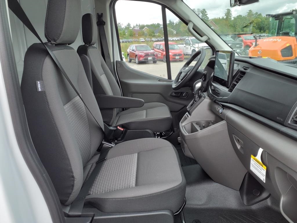 New 2024 Oxford White Ford Base image 7