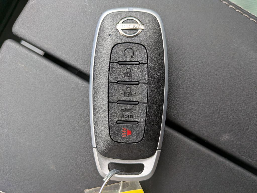 2026 Nissan Rogue SV photo 24