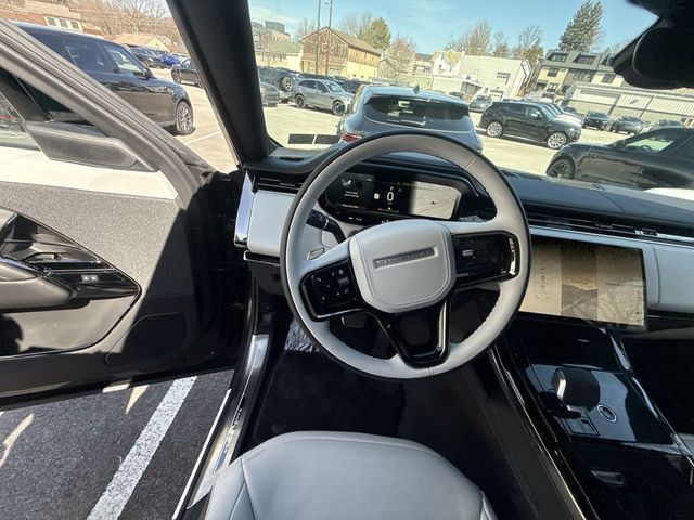 2025 Land Rover Range Rover Sport SE photo 10