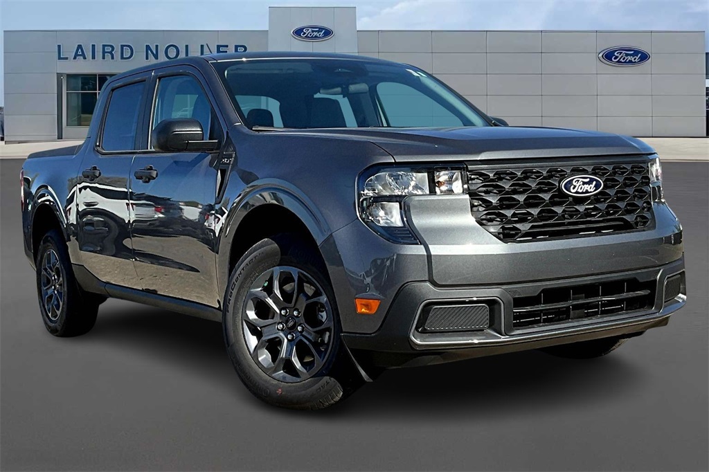 2025 Ford Maverick XLT photo 2