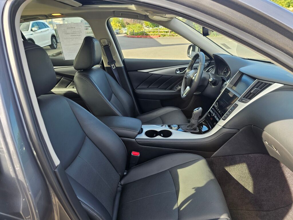 2024 Infiniti Q50 LUXE photo 11