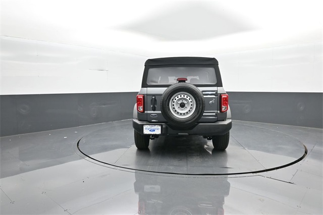 2025 Ford Bronco Base photo 3