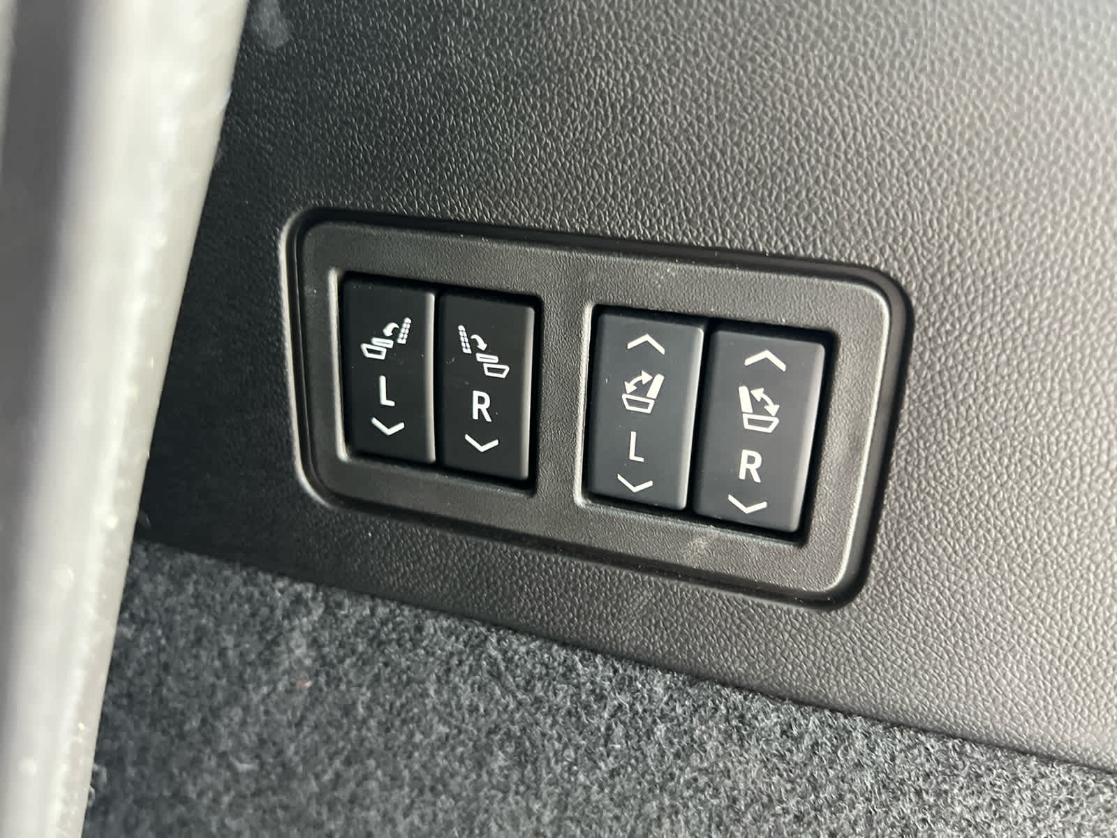 2024 Cadillac XT6 Sport photo 26