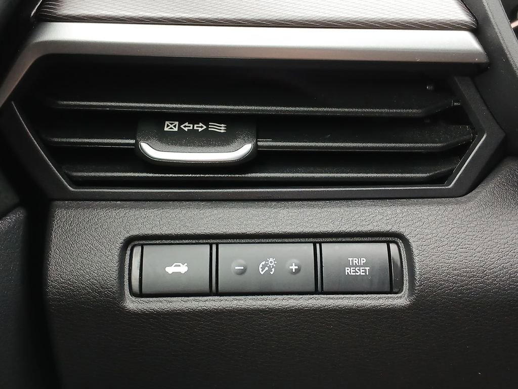 2024 Nissan Altima 2.5 SR photo 17