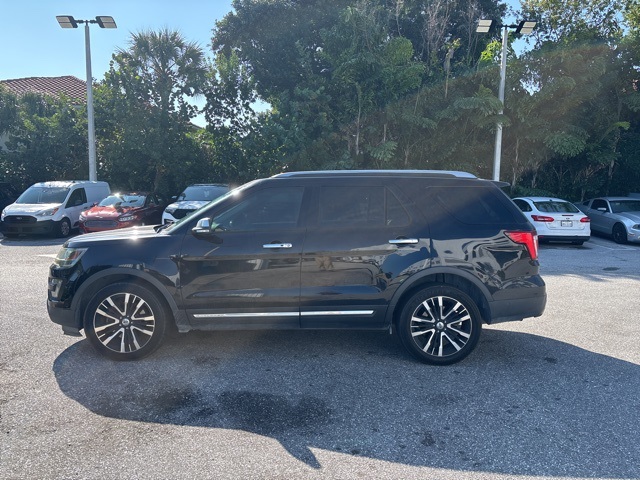 2016 Ford Explorer Platinum photo 3