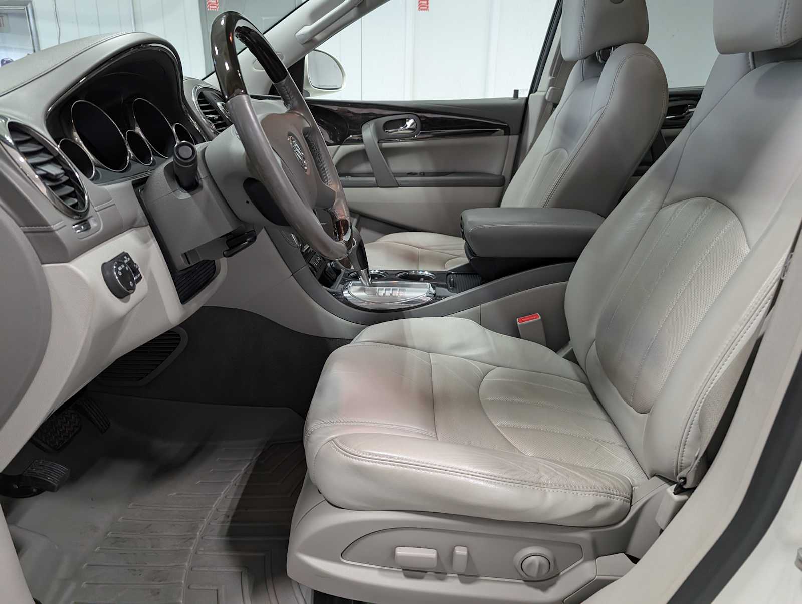 2015 Buick Enclave Leather photo 4