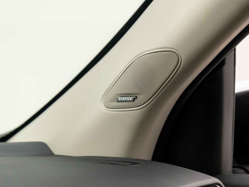 2025 Honda Pilot Elite photo 25