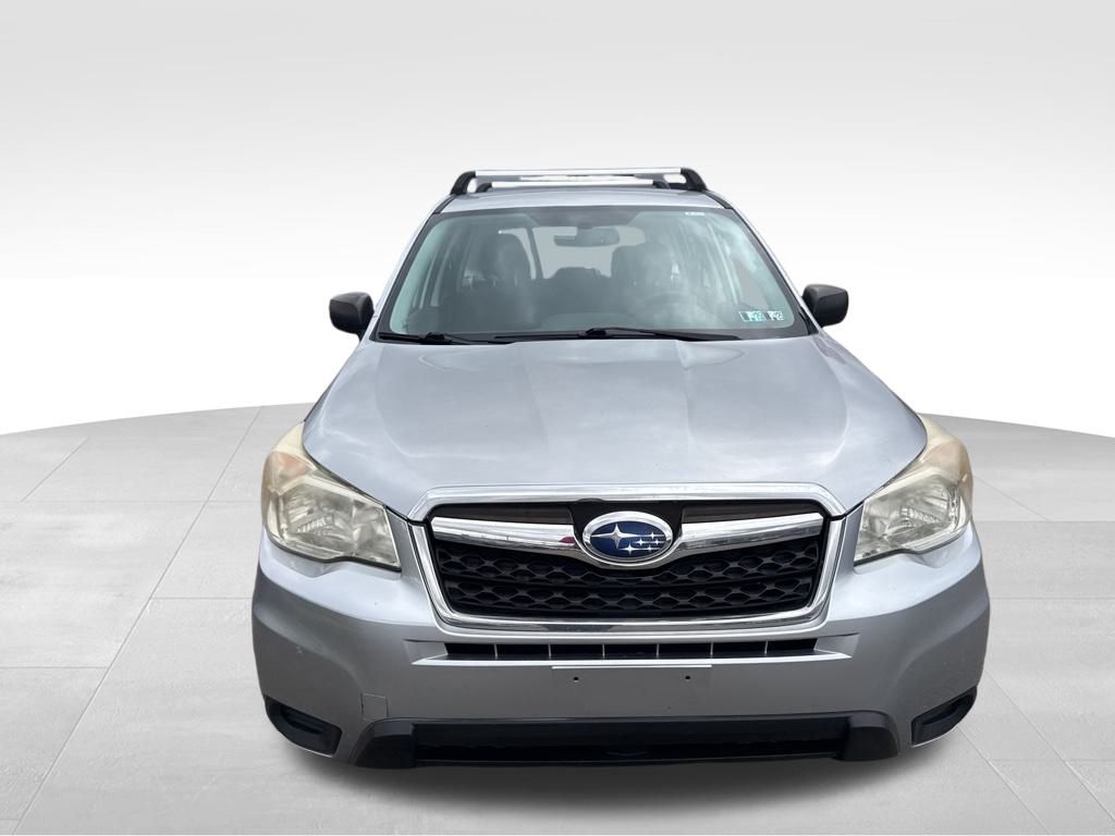 2014 Subaru Forester 2.5i photo 2