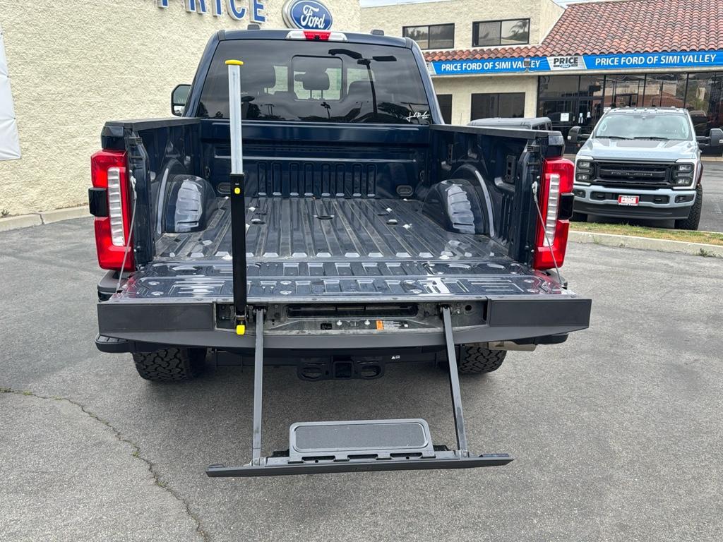 2024 Ford F-250 Lariat photo 5