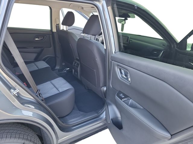 2026 Nissan Rogue SV photo 23