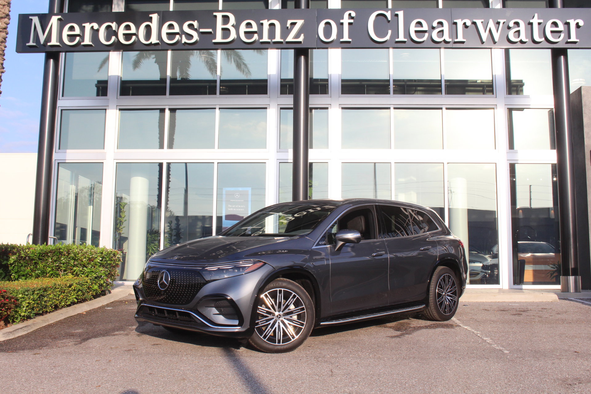 2025 Mercedes-Benz EQS SUV Base's photo