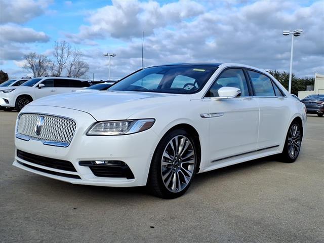 2020 Lincoln Continental Reserve's photo
