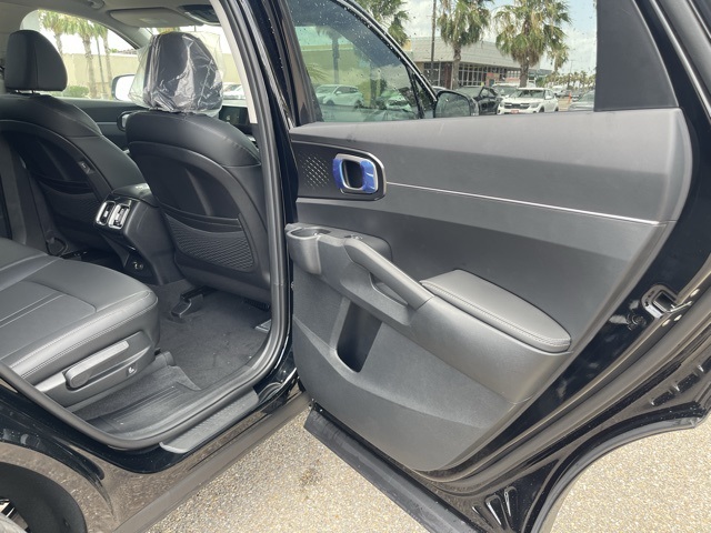 2025 Kia Sorento S photo 17