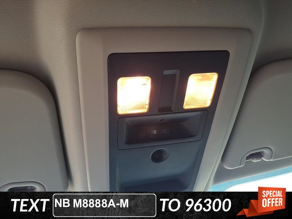 2009 Dodge Ram SLT photo 18