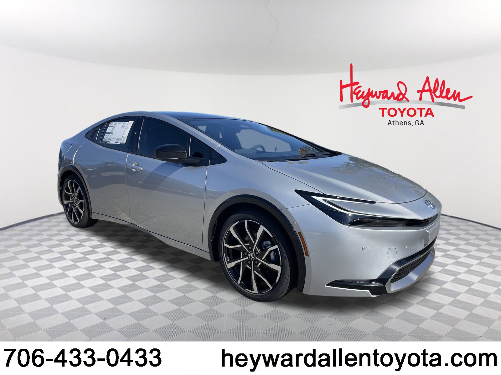 2026 Toyota Prius XSE Premium's photo