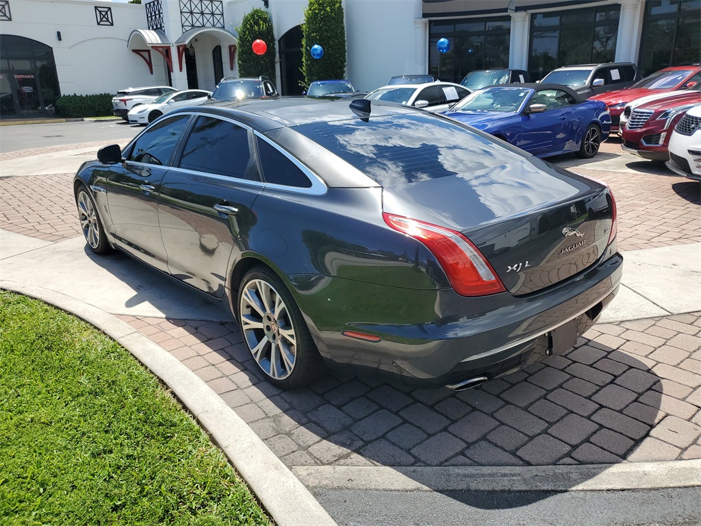 2019 Jaguar XJ Supercharged photo 4