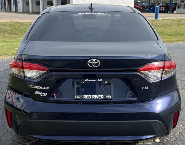 2022 Toyota Corolla LE photo 3