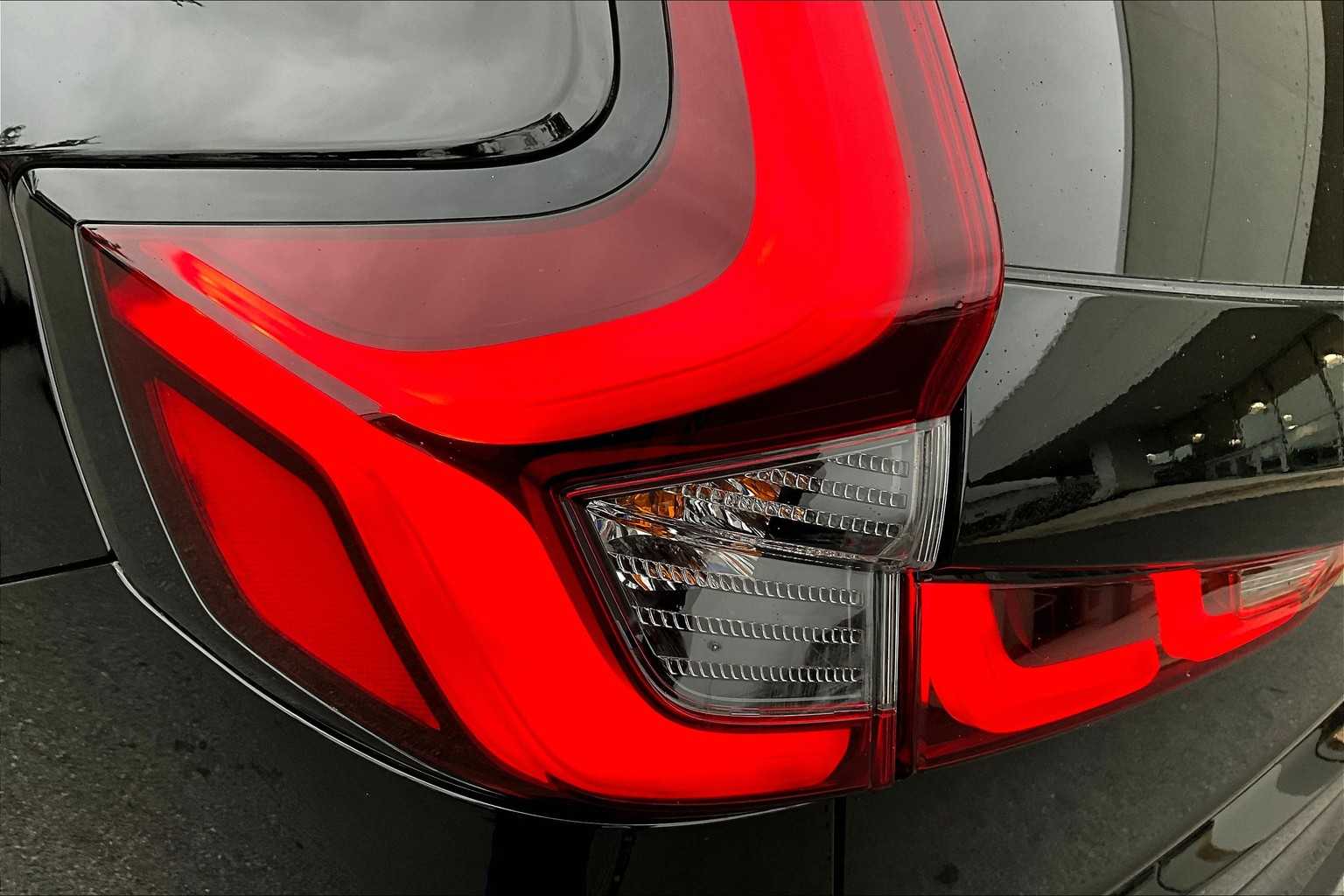 2025 Honda CR-V Hybrid Sport Touring photo 28