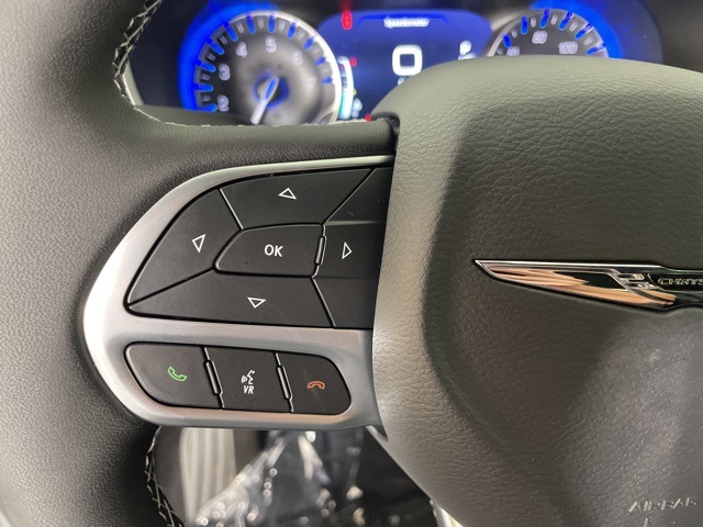 2025 Chrysler Pacifica photo 20