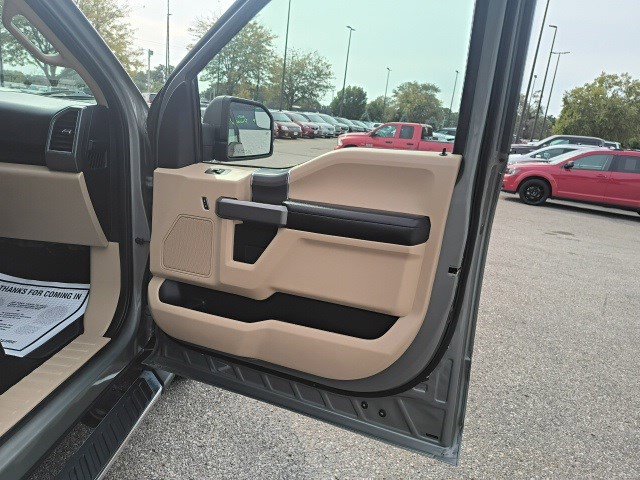 2020 Ford F-150 XLT photo 17