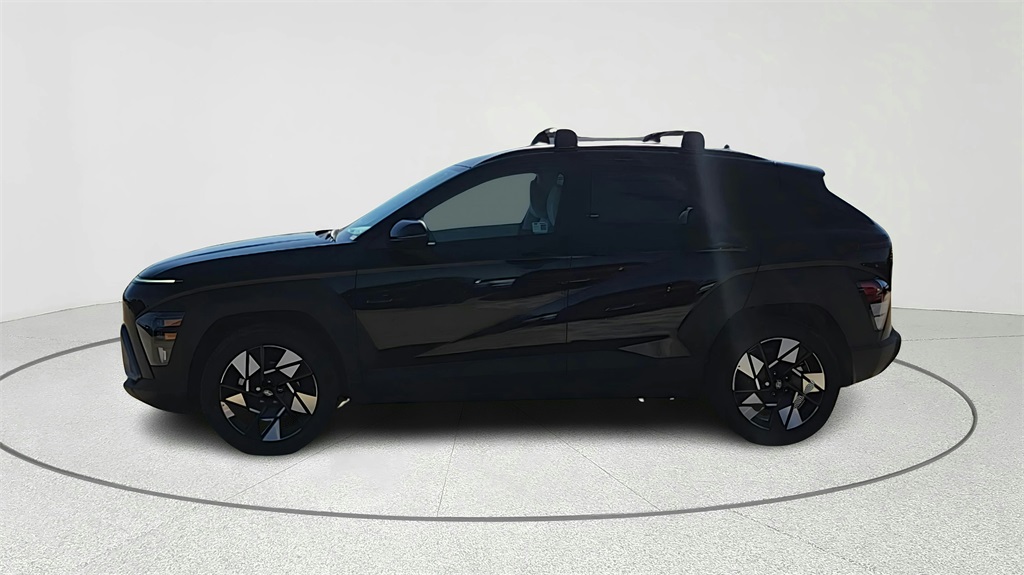 2026 Hyundai Kona SEL photo 5