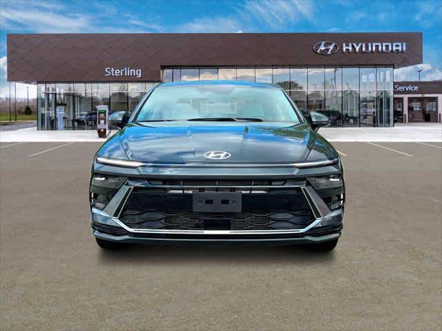 2025 Hyundai Sonata SEL photo 2