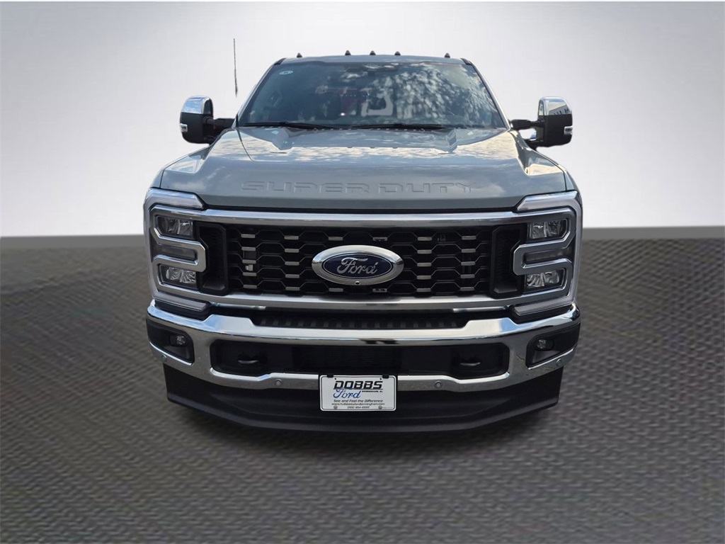 2026 Ford F-350 King Ranch photo 3