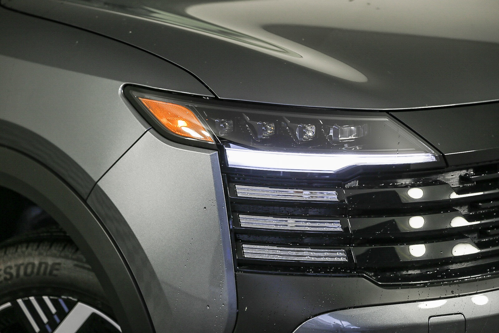 2026 Nissan Kicks SV photo 2