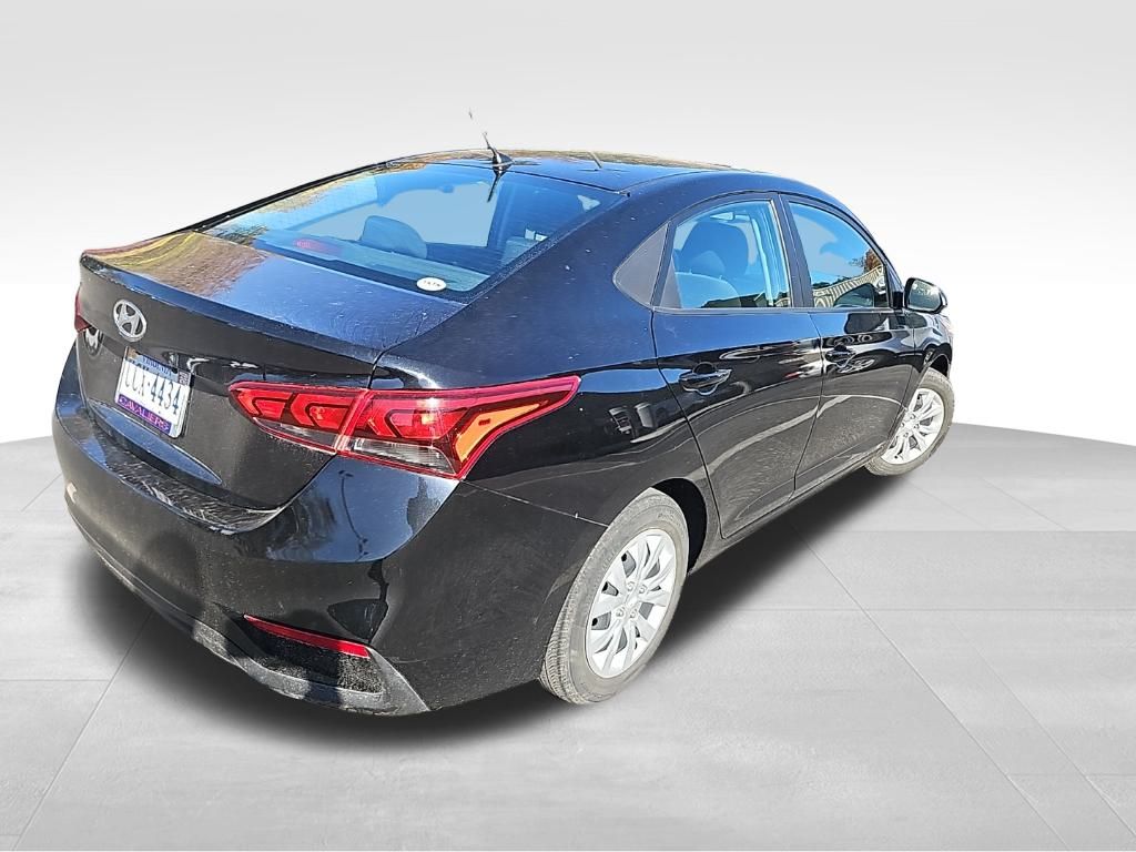 2022 Hyundai Accent SE photo 4