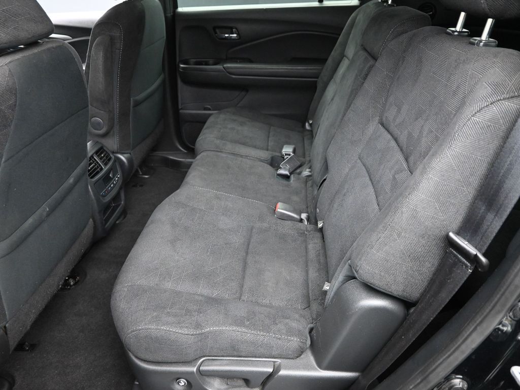 2022 Honda Pilot Sport photo 9