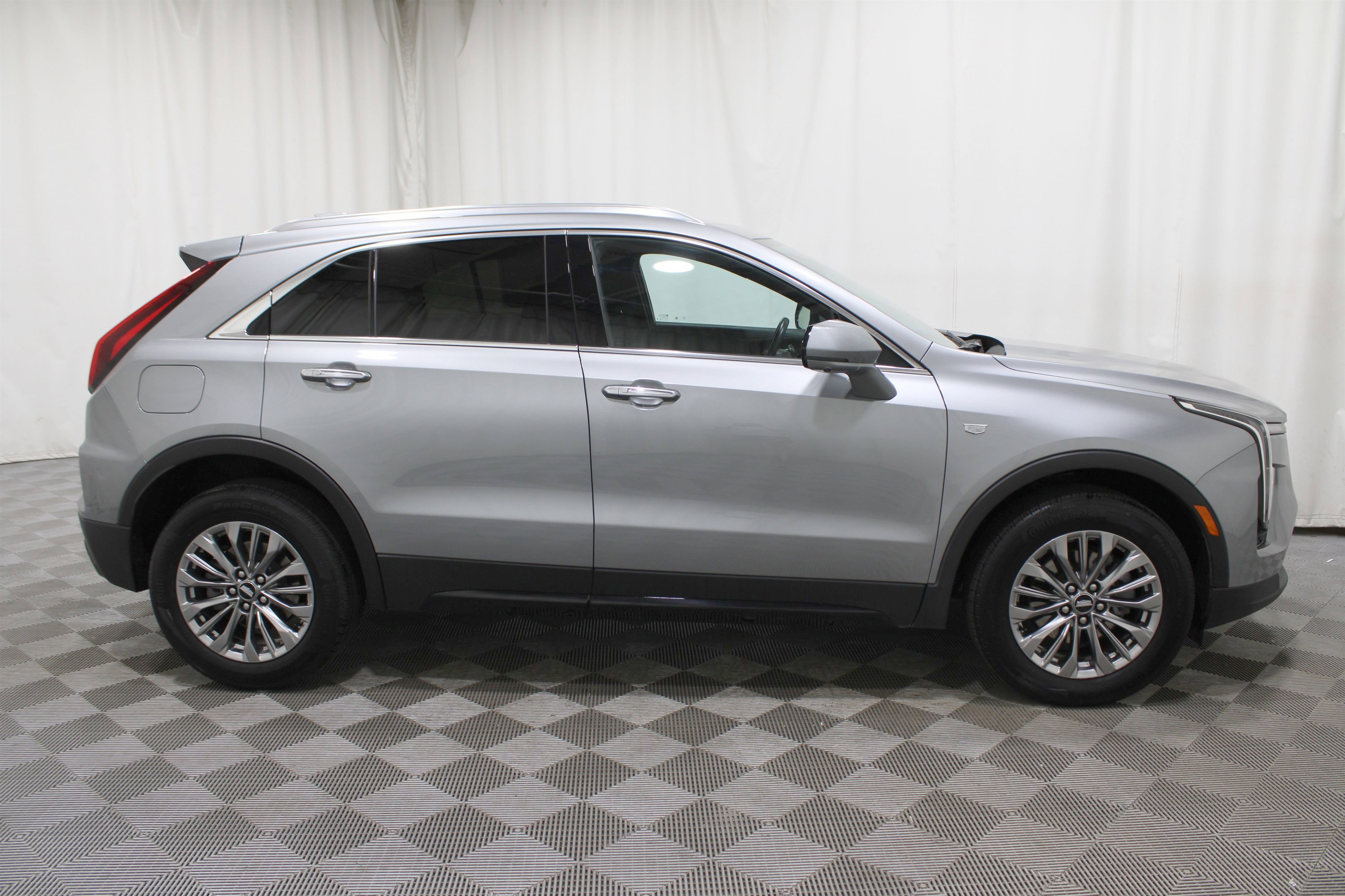 2025 Cadillac XT4 Premium Luxury photo 24