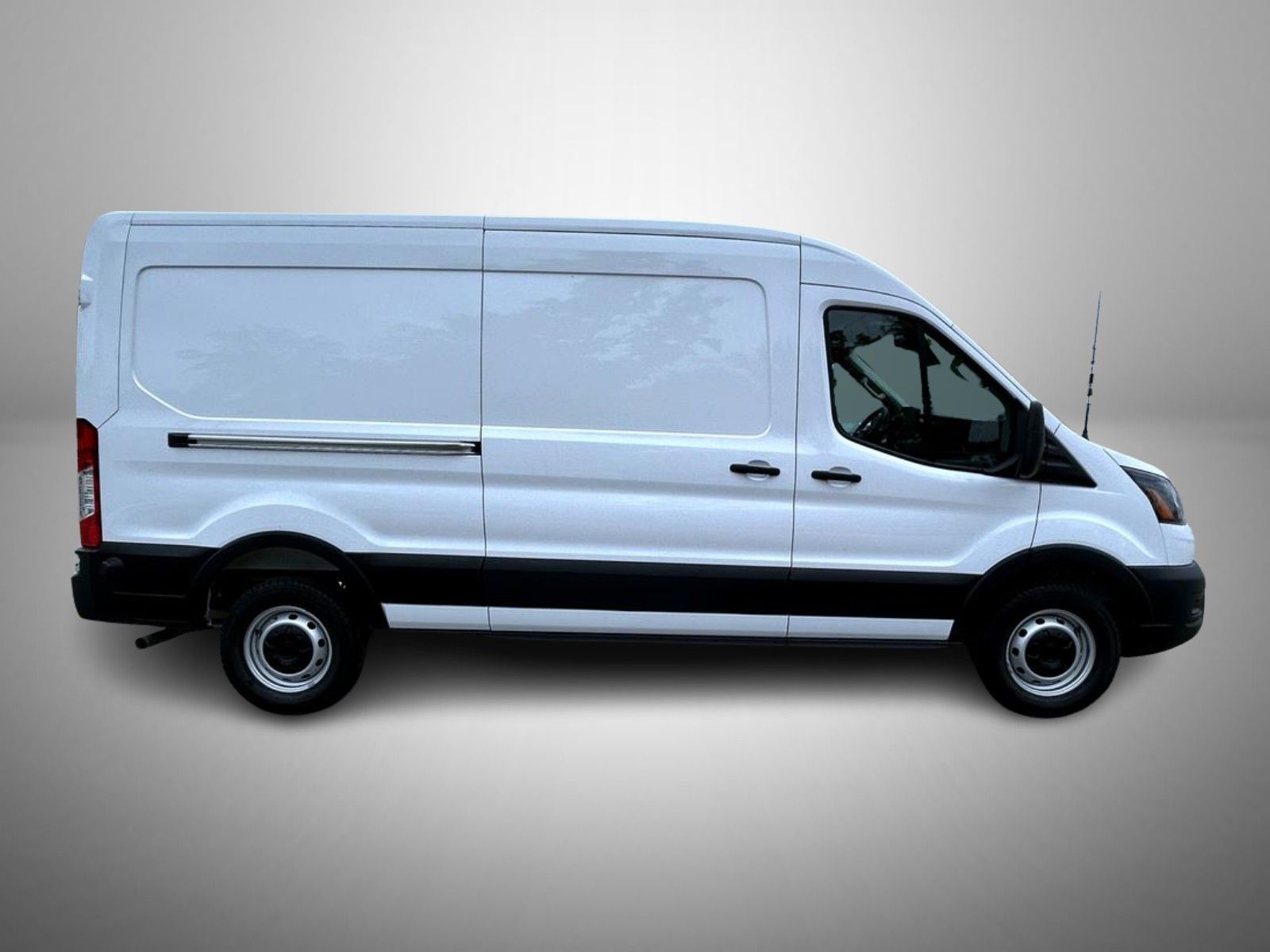 2025 Ford Transit Cargo XL photo 3