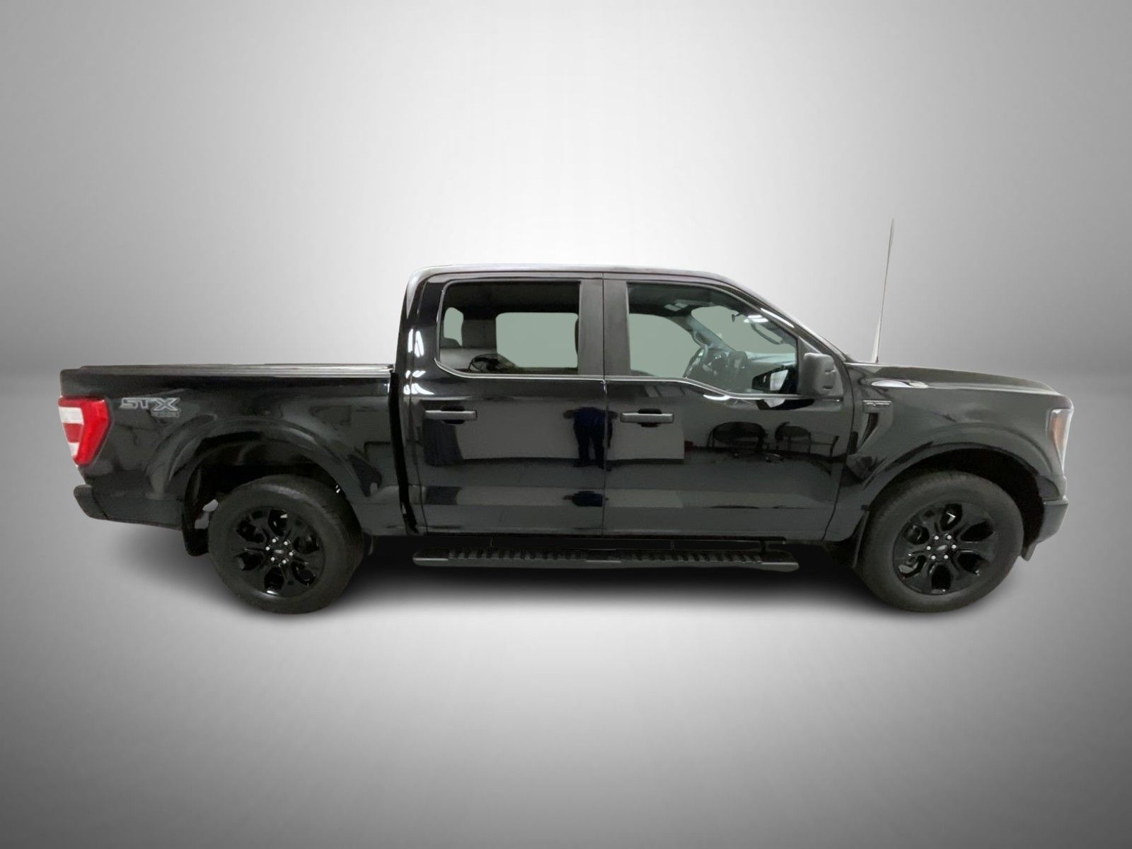 2023 Ford F-150 XL photo 4