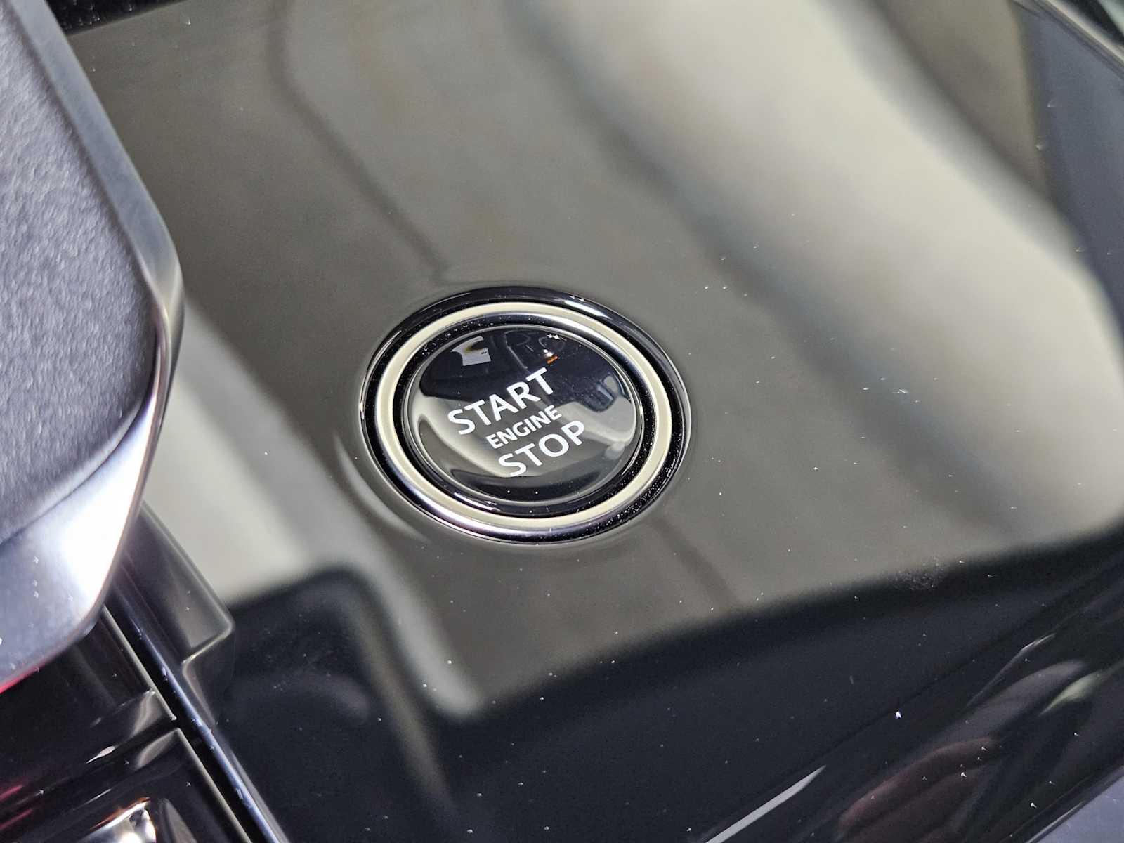 2025 Land Rover Range Rover Sport SE photo 15