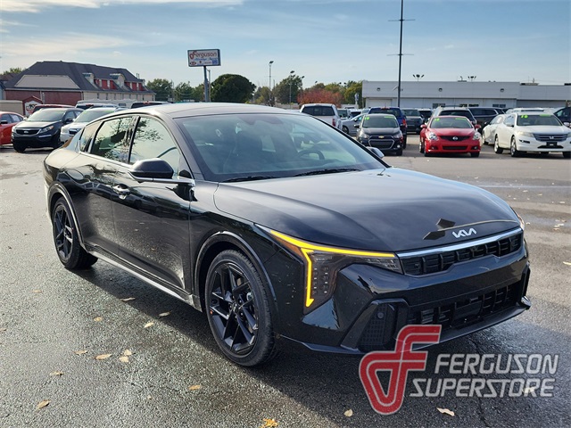 2025 Kia K4 GT-Line Turbo's photo