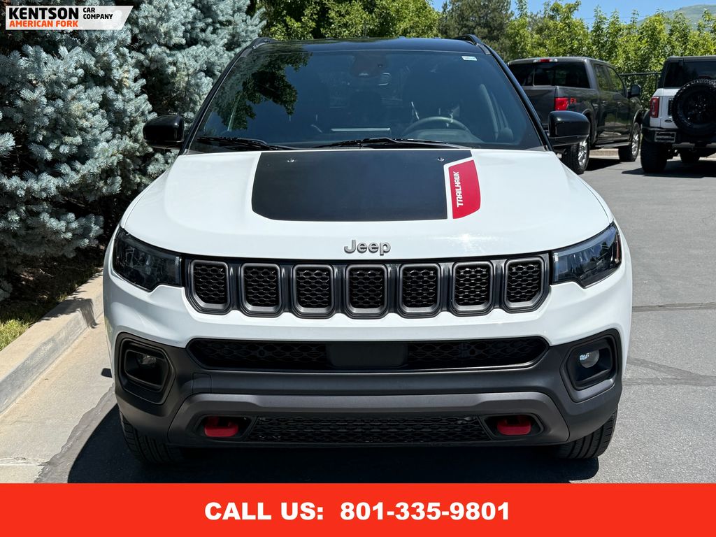 2023 Jeep Compass Trailhawk photo 2