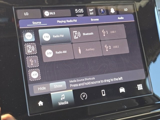 2025 Jeep Grand Cherokee Laredo photo 3