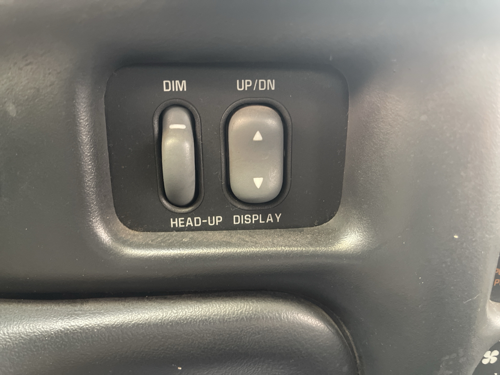 2002 Pontiac Grand Prix GTP photo 22