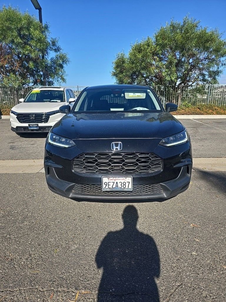 2023 Honda HR-V LX photo 3