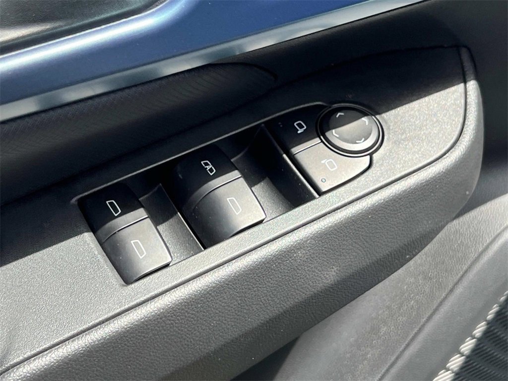 2025 Chevrolet Equinox EV 1LT photo 11