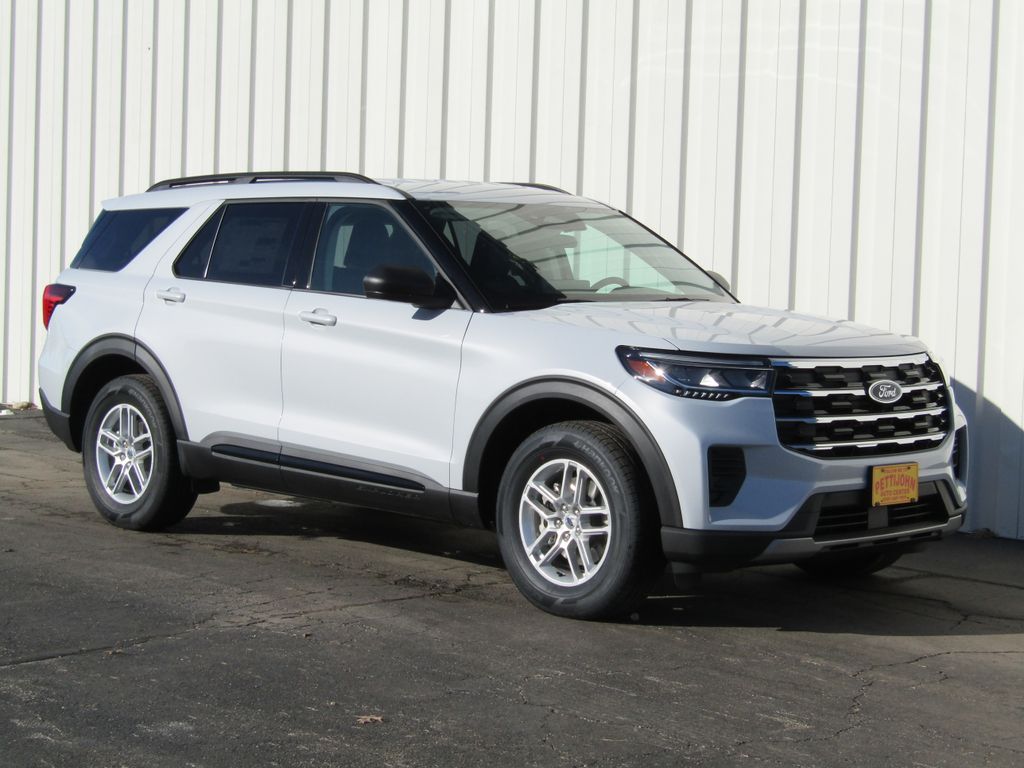 2026 Ford Explorer Active's photo